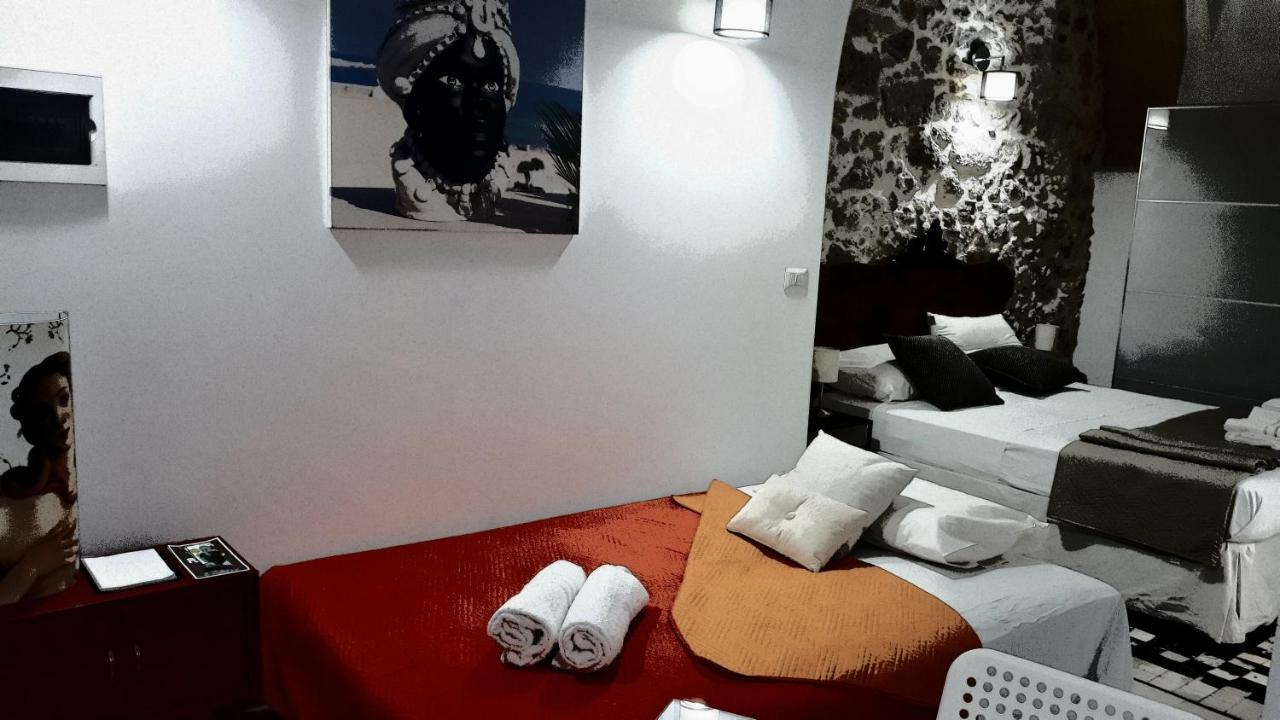Ammira Apartment Сиракуза Екстериор снимка